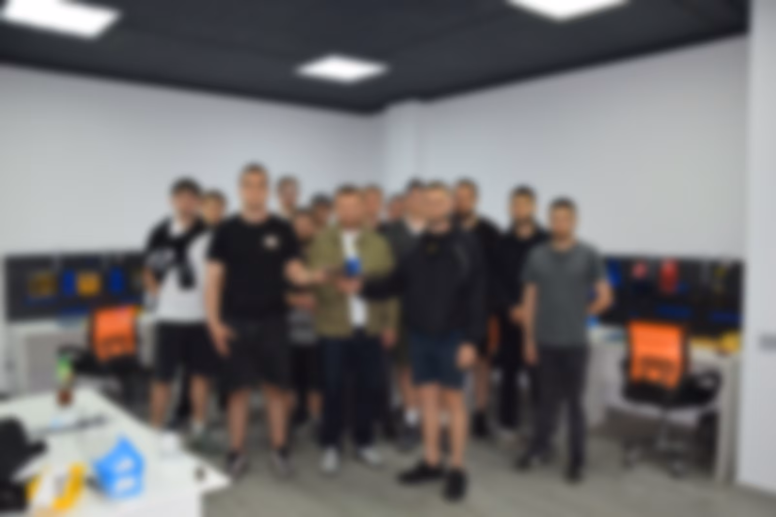 Команда КРИЛАЧІ - спеціалісти збірки FPV-дронів